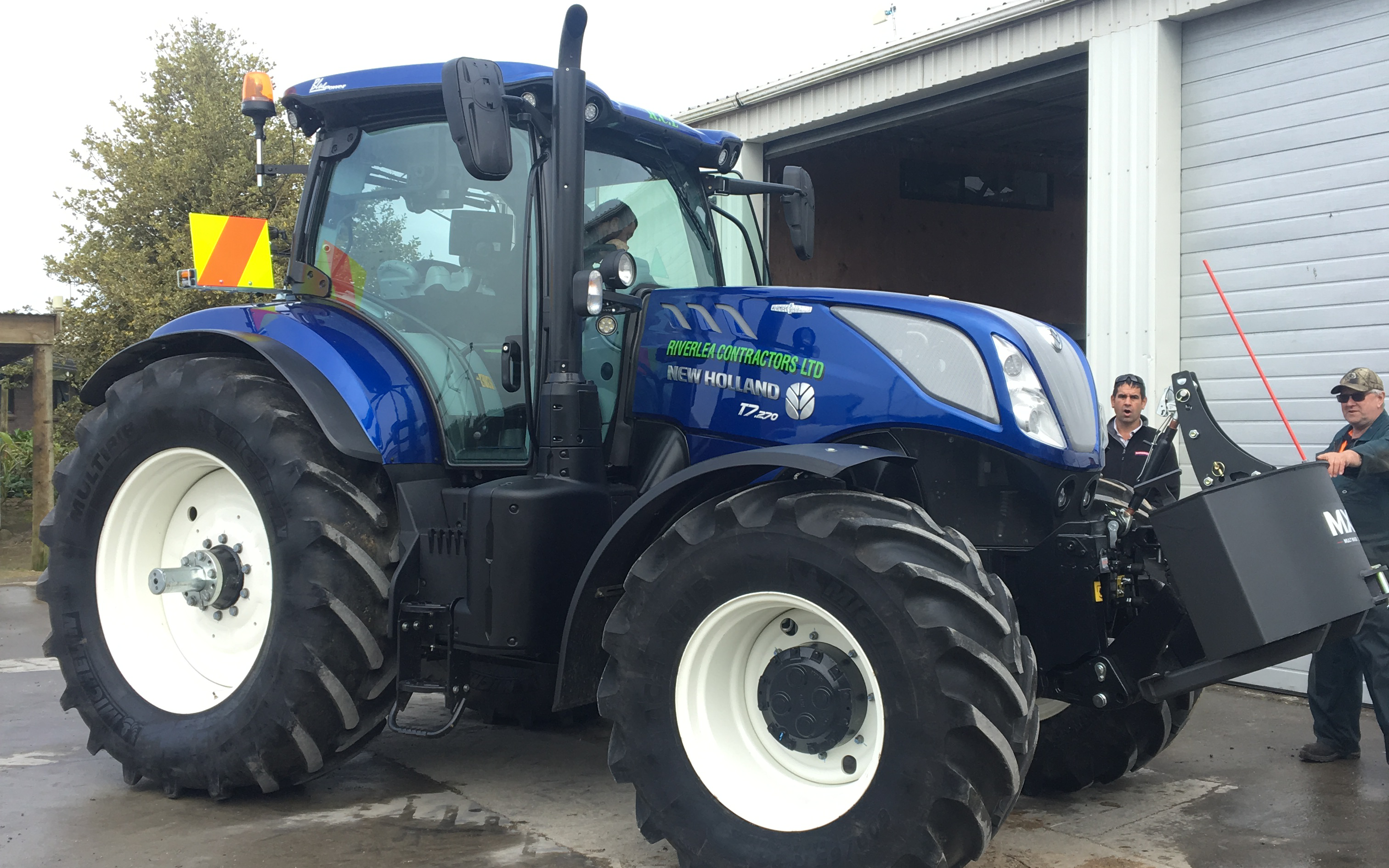 New Holland Blue Power T7.270